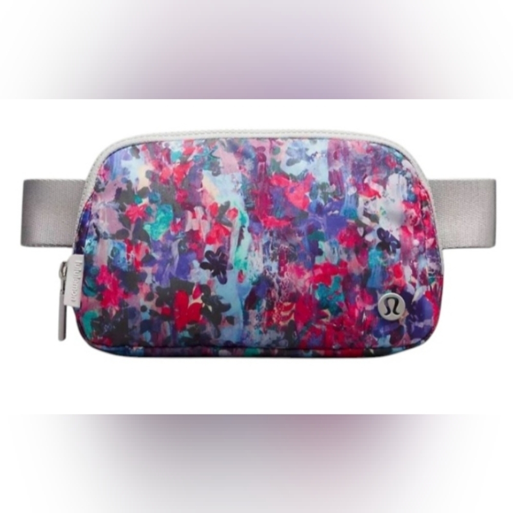 Lululemon Everywhere Belt Bag 1L O/S Flower Glide Multi Vapor New